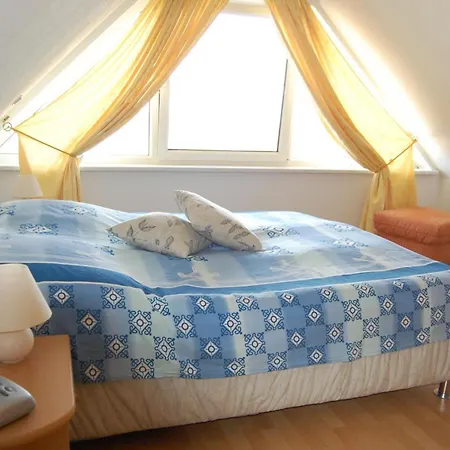 Gaestehaus Am Fischerweg Vilmblick * Lauterbach (Rugen)