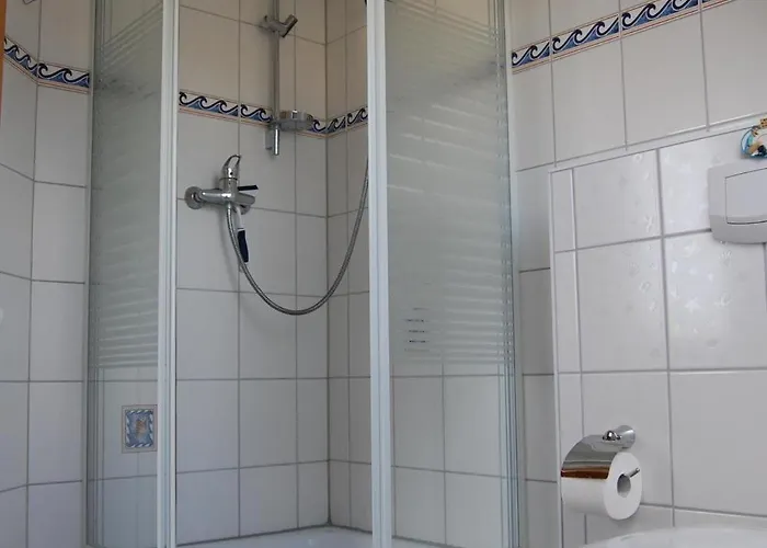 Gaestehaus Am Fischerweg Vilmblick * Lauterbach (Rugen)